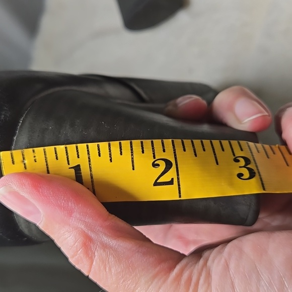 Clarks Black Leather Heeled Ankle Boots  Size 10 - Picture 7 of 7